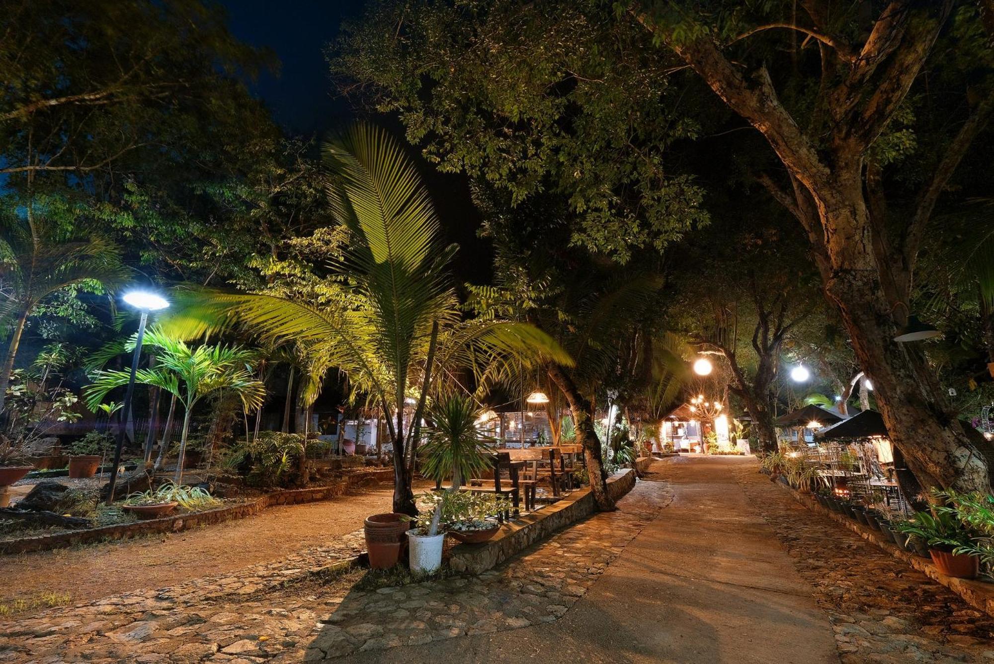 Villa Khadine Grand Vista Resort Coron Εξωτερικό φωτογραφία